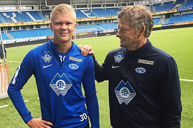 尤尔曼德：马扎腿部有些不适；霍夫曼预判强，是球队重要一员（尤尔曼德：马扎腿部轻微不适；霍夫曼预判能力突出，是队内重要一员）