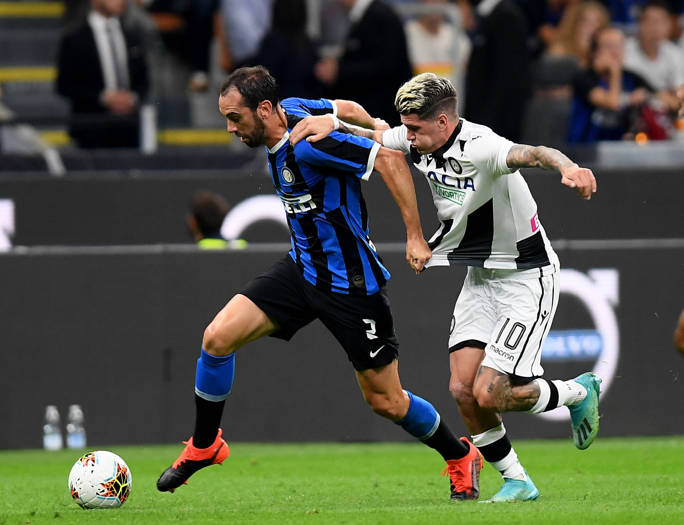 2025赛季中超主场成绩排名：申花34分居首，海港31分排名第五（2025赛季中超主场积分榜：申花34分领跑，海港31分位列第五）