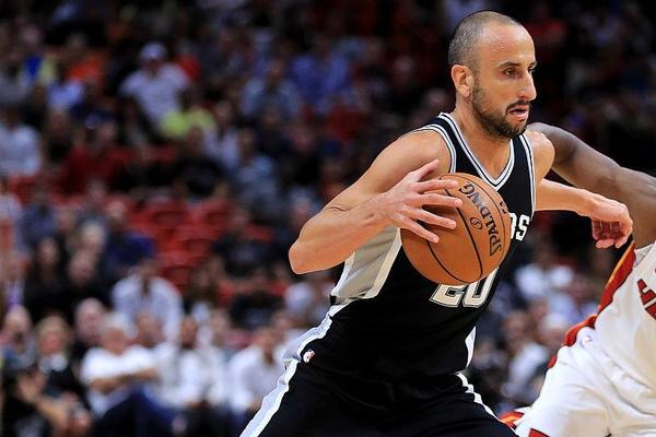 广东3消息！杜锋被打自闭，徐杰天神下凡，胡明轩即将复出（广东三条动态：杜锋一度沉寂，徐杰火力全开，胡明轩即将复出）