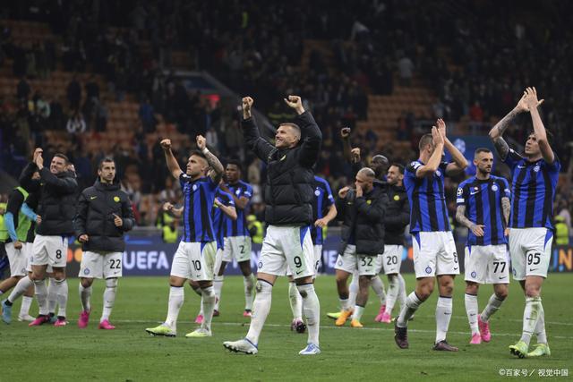 吴艳妮和夏思凝的经典画面，你更喜欢她俩谁？（吴艳妮与夏思凝的名场面，谁更让你心动？）