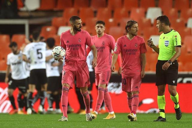 埃贝尔：孔帕尼是我最棒的签约之一，他对足球有清晰的思路（埃贝尔称孔帕尼为最成功引援之一：足球理念清晰）