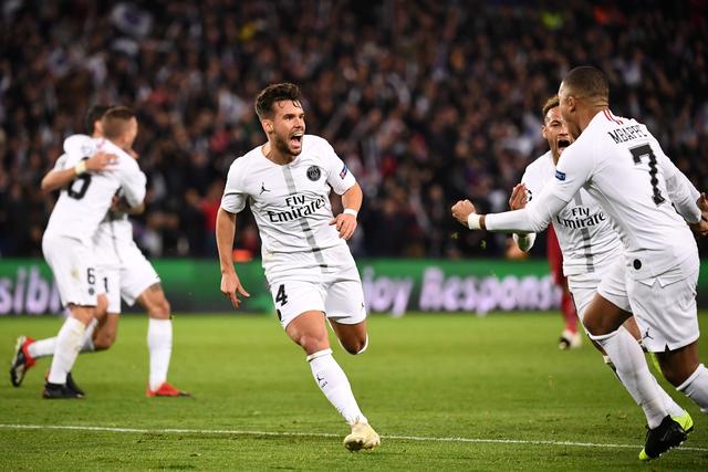 意天空：罗马已就齐尔克泽与曼联谈判，双方每天都在进行对话（意天空：罗马与曼联就齐尔克泽展开谈判，双方保持每日沟通）